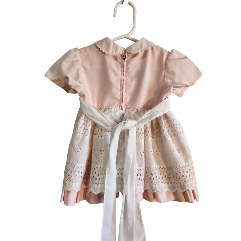 Vintage Pink Apron Eyelet Lace Dress Peter Pan Collar Floral Embroidery 2T - Picture 4 of 6